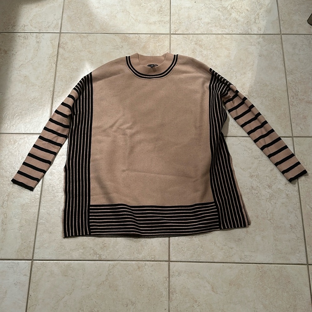 Frank Lyman Sweater